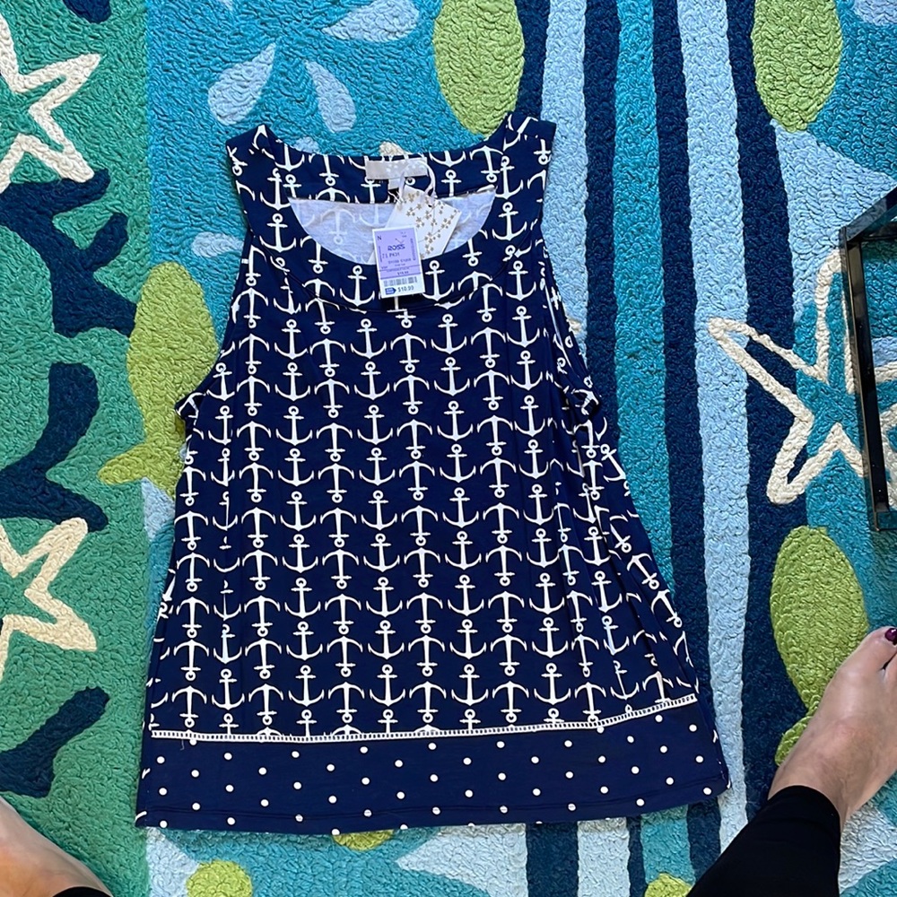 New anchor tank shirt with necklace